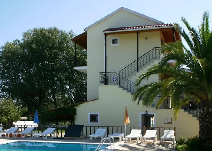 Margarita-Fondas Apartments