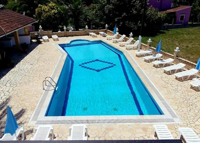 Margarita-Fondas Apartments